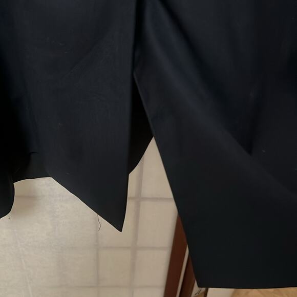 LAUREN RALPH LAUREN PURE WOOL MEN’S BLUE WITH‎ GOLD BUTTONS BLAZER SIZE 44R - Picture 4 of 12